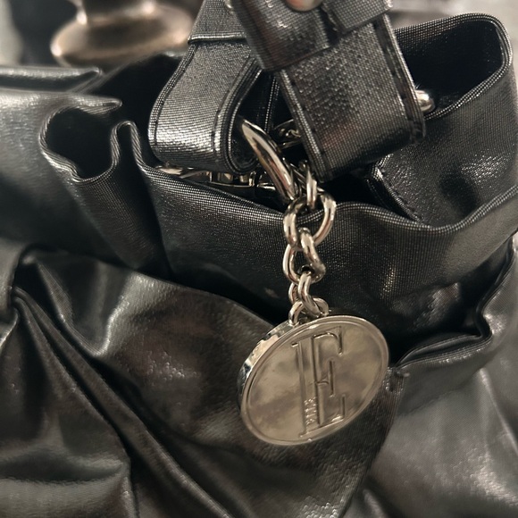 Elle Silver Metallic Bow Purse - Picture 3 of 6